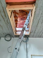 Подготовленный проём с коробом для монтажа чердачной лестницы Fakro LWL