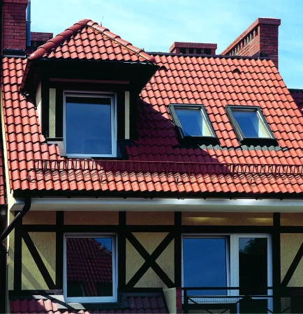 Мансардное окно Fakro Profi FTP-V U4 в Санкт-Петербурге фото