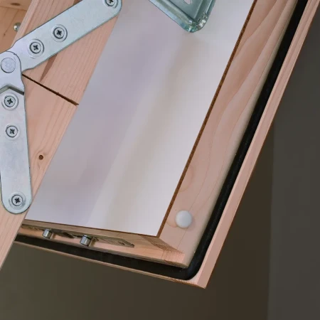 Чердачная люк-лестница Minka Polar 60 в Санкт-Петербурге фото