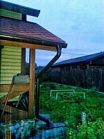 Гибкая черепица Shinglas на навесе, водосток Металл Профиль