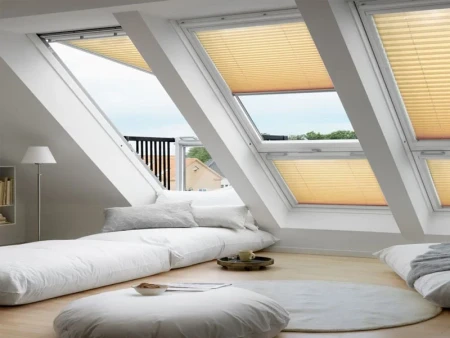 Штора плиссе Fakro APS New Line в Санкт-Петербурге фото