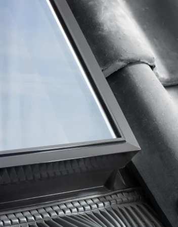 Окно-люк Velux GVT 0059 в Санкт-Петербурге фото