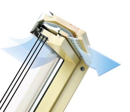 Мансардное окно Fakro Profi FTP-V U4 в Санкт-Петербурге фото