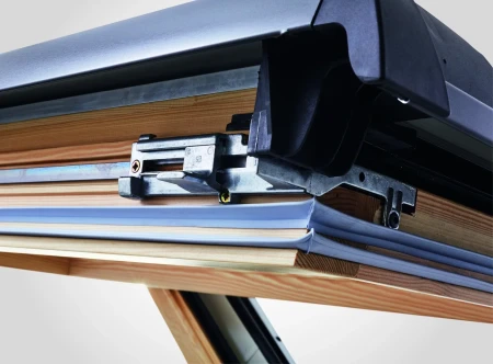 Мансардное окно Roto Designo R88 H200 в Санкт-Петербурге фото