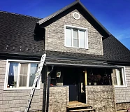 Крыша с мягкой кровлей Shinglas Ранчо Серый, вид на фасад