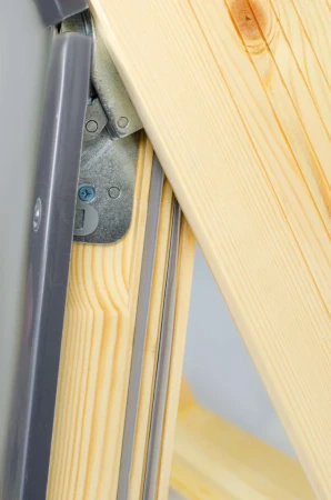 Мансардное окно AHRD A-B в Санкт-Петербурге фото