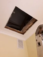 Механизм складывания деревянной чердачной лестницы Fakro