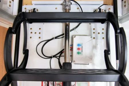 Чердачная люк-лестница Fakro LCS-E (CH) в Санкт-Петербурге фото