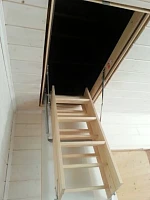 Чердачная лестница Fakro LWK Komfort, вид снизу