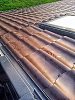 Монтаж мансардного окна в кровлю из металлочерепицы