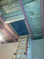 Готовая установка люк-лестницы Fakro LWK Komfort