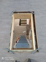 Чердачная лестница Fakro LML 70x120 вид сверху, лестница разложена