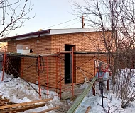 Строительство хозпостройки с монтажом кровли