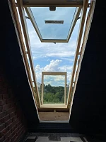 Окно-балкон Fakro FGH-V P2 Galeria 78x255 в открытом положении, вид изнутри