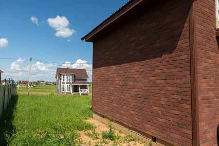 (Терракотовый кирпич)