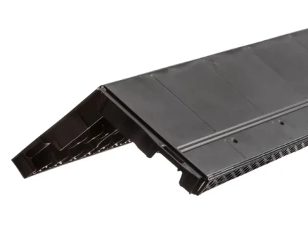 Коньковый аэратор Döcke Pie цвет черный