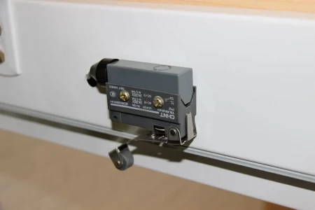 Чердачная люк-лестница Fakro LCS-E (CH) в Санкт-Петербурге фото