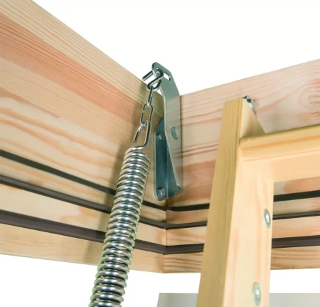 Чердачная люк-лестница Fakro суперэнергосберегающая LWT в Санкт-Петербурге фото