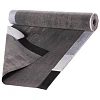 Рулон подкладочного ковра серого цвета с развёрнутым краем