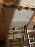 Монтаж мансардного окна изнутри, утепление и обрешётка