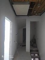 Люк Fantozzi Scale Motor Premium 70х120 в закрытом положении на потолке