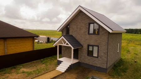 (Серо-бежевый кирпич)