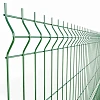 Секция зелёного сварного 3D-ограждения из металлической сетки