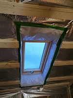 Процесс установки окна Fakro в кровлю