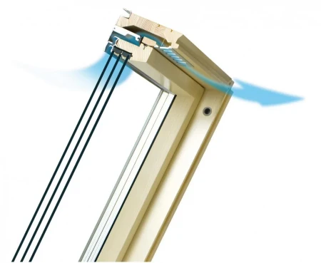 Мансардное окно Fakro Standard FTS-V U4 в Санкт-Петербурге фото