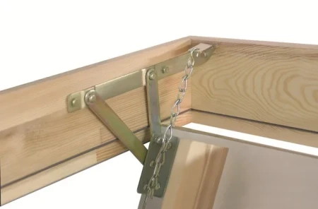 Чердачная люк-лестница Fakro LWK Komfort в Санкт-Петербурге фото