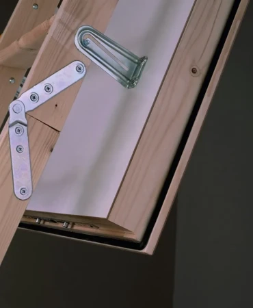 Чердачная люк-лестница Minka Polar 60 в Санкт-Петербурге фото