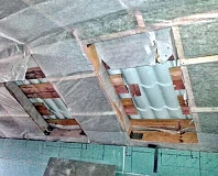 Мансардное окно Факро FTP-V после установки в крышу