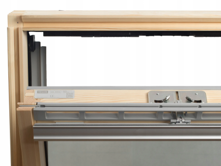 Мансардное окно Velux GZL 1051 в Санкт-Петербурге фото